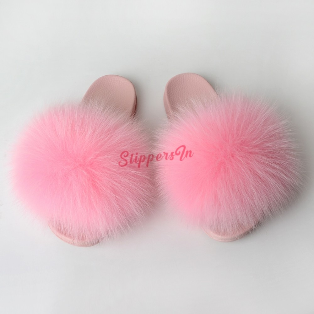 light pink fur slide in size 40( size (size 9)